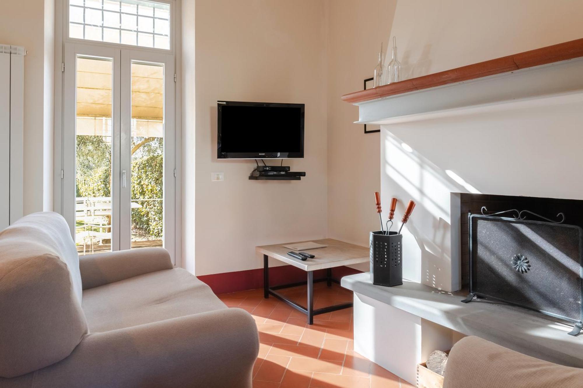 Borgo Syrah Hotel Cortona Exterior photo